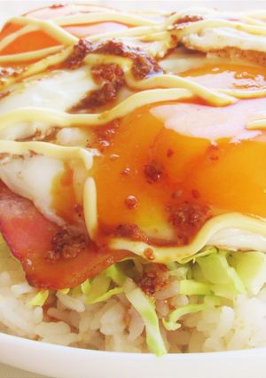 ベーコンエッグ×マスタードマヨだし醤油飯-レシピのメイン写真