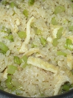 シャキシャキ大根葉を味わう炊き込みご飯-レシピのメイン写真