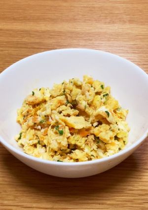 野菜入りスクランブルエッグ　朝ごはんにも-レシピのメイン写真