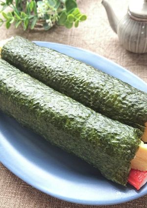 恵方巻き（業スーのだし巻き卵とカニカマ）-レシピのメイン写真