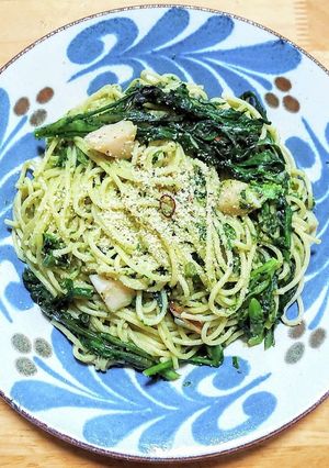 春菊とホタテのジェノベーゼ風パスタ-レシピのメイン写真