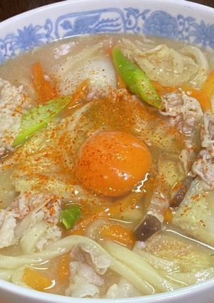 野菜たっぷり・味噌煮込み月見うどん-レシピのメイン写真