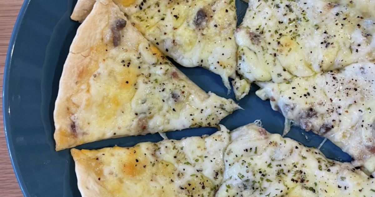 基本からアレンジまで!思わずつくりたくなる「にんにくピザ」のレシピ集 | クックパッド