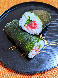 まぐろとすき身の恵方巻き-レシピのメイン写真