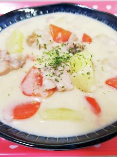 手作りホワイトソースで♪クリームシチュー-レシピのメイン写真