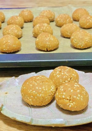 白ゴマきなこのほろっところころクッキー♪-レシピのメイン写真