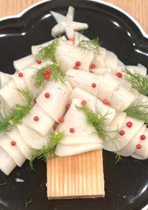 クリスマスツリーかまぼこ　　もみの木板-レシピのメイン写真