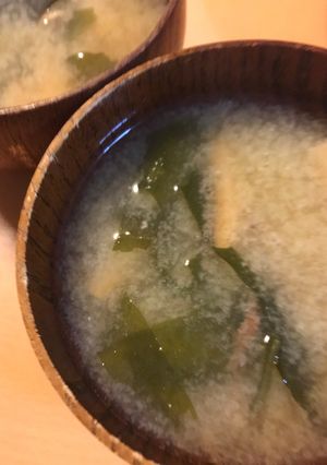 削り節＆きざみ揚げ・乾燥わかめの味噌汁-レシピのメイン写真