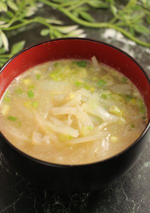 簡単！お味噌汁　じゃがバタ風味-レシピのメイン写真