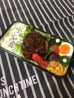 男子高校生弁当2/4ハンバーグ弁当-レシピのメイン写真