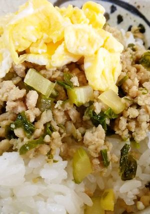 セロリ鶏そぼろ♪シャキッ&すっきり-レシピのメイン写真