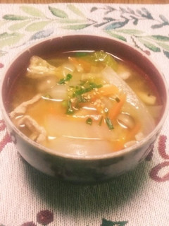 冬にも!お揚げとシメジと白菜の豚汁-レシピのメイン写真