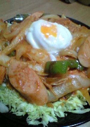 1人飯に♪ナポリタン丼-レシピのメイン写真