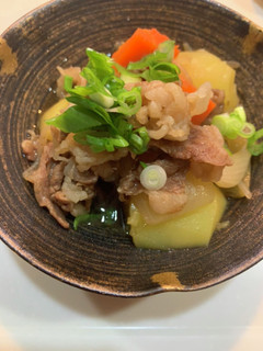 ゆかりのイブクロ 肉じゃが-レシピのメイン写真