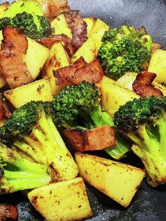 じゃがいもとブロッコリーのカレー炒め-レシピのメイン写真