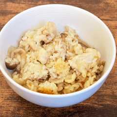 รูปของ 【簡単】とり皮の、中華風炊き込みご飯