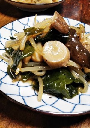 もやし と エリンギ と 塩蔵ワカメ炒め-レシピのメイン写真