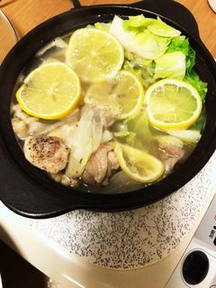 白菜ダイコン鶏モモ肉のレモン鍋-レシピのメイン写真