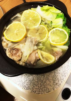 白菜ダイコン鶏モモ肉のレモン鍋-レシピのメイン写真