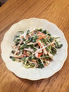 簡単!カニカマとカイワレのサラダ-レシピのメイン写真