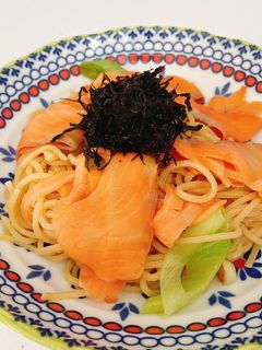 スモークサーモンと白ネギのオイルパスタ-レシピのメイン写真