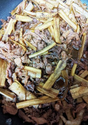 ごぼうと、豚肉の甘辛炒め-レシピのメイン写真
