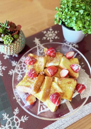 冷凍食パンで苺のフレンチトースト-レシピのメイン写真