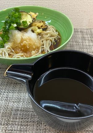 荒削り鰹節の出汁で茄子天おろし蕎麦🍆-レシピのメイン写真