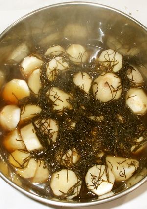 里芋コンブ煮物♪簡単めまい頭痛に漢方薬膳-レシピのメイン写真