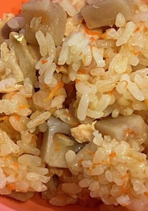 めんつゆで簡単！鮭と蓮根の炊き込みごはん-レシピのメイン写真