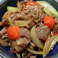 รูปของ 牛トマ丼！ミニトマト入りの美味しい牛丼