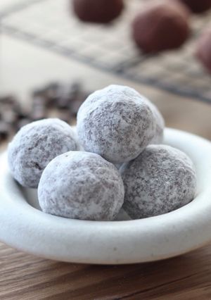 板チョコ使って、米粉のチョコスノーボール-レシピのメイン写真