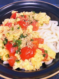 トマトと卵炒めうどん-レシピのメイン写真