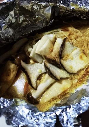 簡単☆鮭ときのこの味噌マヨホイル焼き-レシピのメイン写真