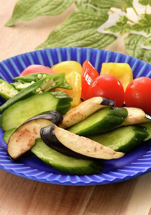 昆布だしで漬ける 夏野菜の浅漬け-レシピのメイン写真