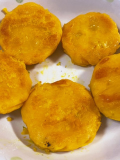 クリチ練り込み★かぼちゃバターいももち-レシピのメイン写真