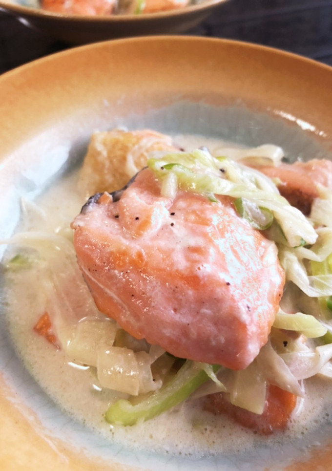 ＊材料3つ簡単副菜＊鮭と長ネギのミルク煮-レシピのメイン写真