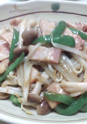厚切りベーコンと三色野菜のカレー炒め-レシピのメイン写真