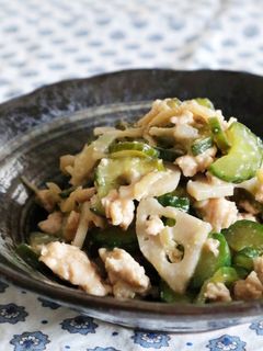 食感が楽しい♪胡瓜と蓮根の肉みそ生姜炒め-レシピのメイン写真