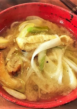 炙り油揚げの味噌汁-レシピのメイン写真