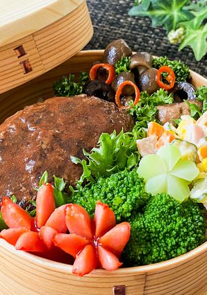 65℃,95℃ 煮込みハンバーグ弁当-レシピのメイン写真
