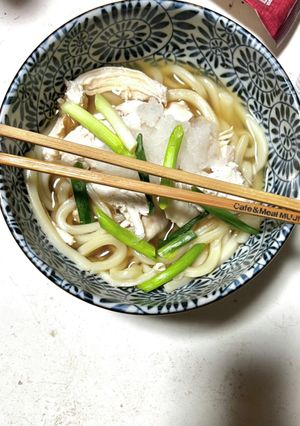 簡単！冷凍うどんでゆで鶏のみぞれうどん♪-レシピのメイン写真
