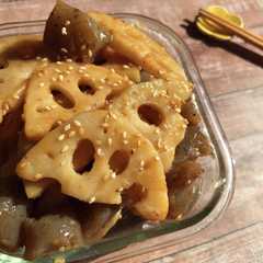 รูปของ にんにく香る蓮根とこんにゃくの甘辛炒め