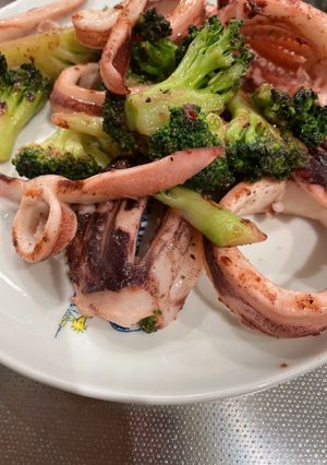イカとブロッコリーの塩バター炒め-レシピのメイン写真