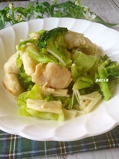 鶏むね肉とキャベツのレモンコンソメ炒め-レシピのメイン写真