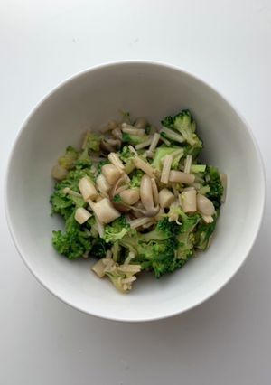 食感が楽しいきのこサラダ♪-レシピのメイン写真