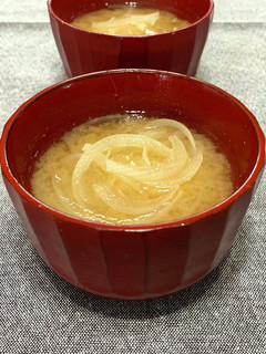 千切り玉ねぎのお味噌汁-レシピのメイン写真