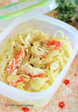 レンジ玉ねぎとカニカマのマヨしょうゆ和え-レシピのメイン写真
