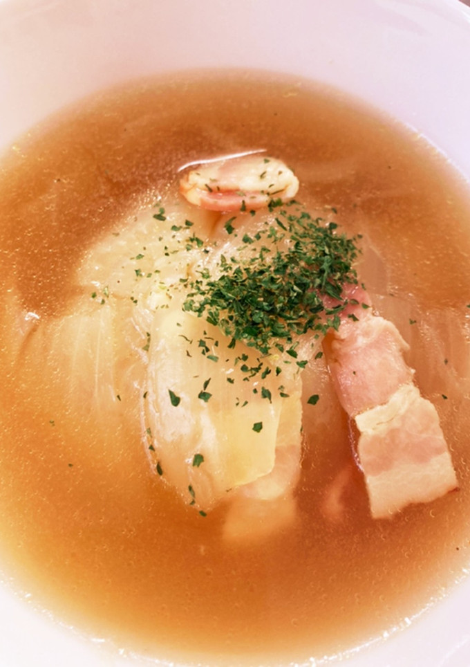 丸ごと玉ねぎスープ-レシピのメイン写真