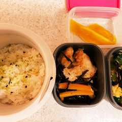 รูปของ 胡瓜キクラゲの卵炒め高校生男子弁当